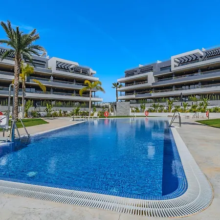 Lagoons Skyline Sport & Spa Apartment