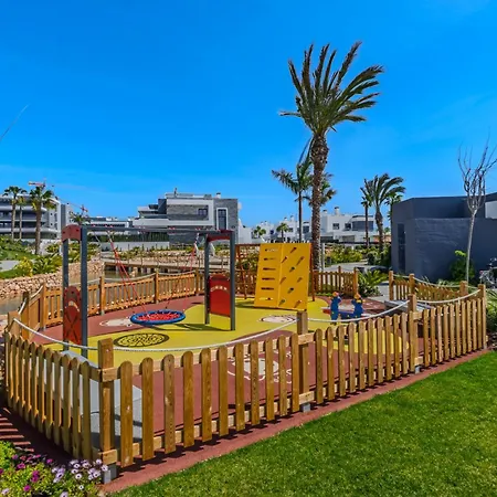 Apartment Lagoons Skyline Sport & *